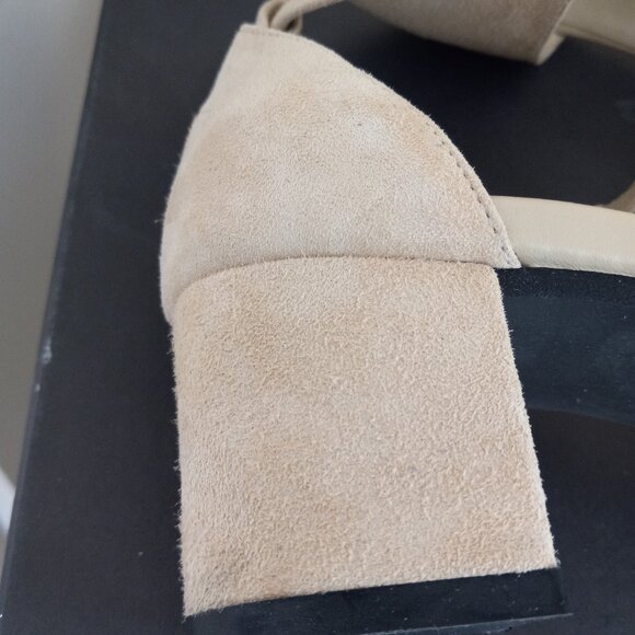 Fabianelli Beige Suede Ankle Strap Block Heel Sandals Sz 38/ 7 -7.5 ITALY - Picture 6 of 16